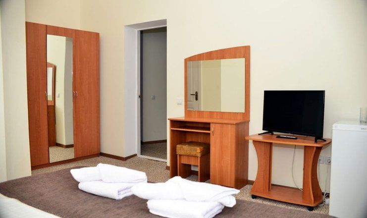 Отель "Grand Astoria" / "Гранд Астория"