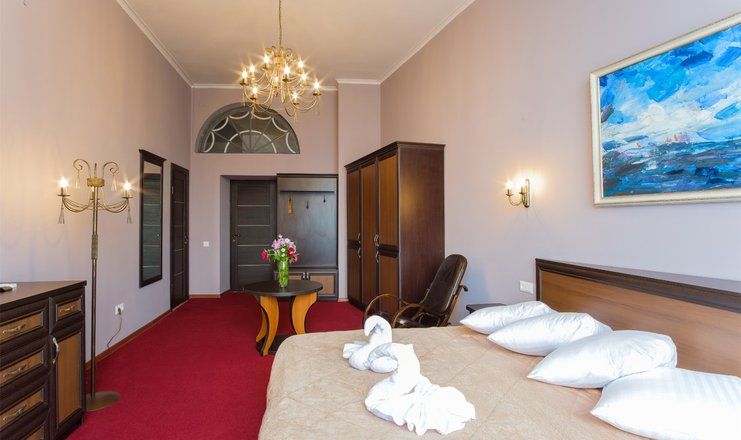 Отель "Grand Astoria" / "Гранд Астория"